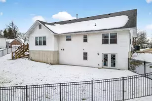 244 E Governor Pl, Saint Charles, MO 63301 - Photo 28