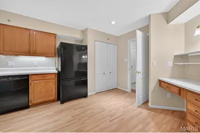561 Sarah Lane #204, Saint Louis, MO 63141 - Photo 8