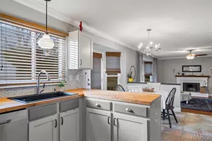 15 Rockwood Pl Ct, Eureka, MO 63025 - Photo 10