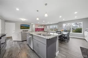 384 Peffer Ln, Fenton, MO 63026 - Photo 10