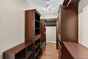 1989 Cedarmill Dr, Chesterfield, MO 63017 - Photo 20