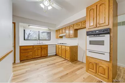 12071 Ameling Road, Maryland Heights, MO 63043 - Photo 10