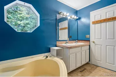749 Jensen, Robertsville, MO 63072 - Photo 10