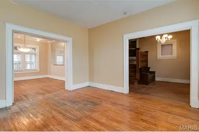 6610 W Florissant Avenue, Jennings, MO 63136 - Photo 8