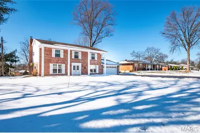 9836 Charwick Drive, Saint Louis, MO 63128 - Photo 2