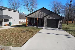 126 S Main St, Gerald, MO 63037 - Photo 2