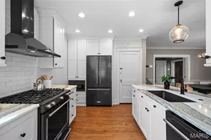 7560 Stanford Ave, University City, MO 63130 - Photo 14