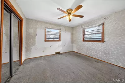 1451 Farmview Avenue, Saint Louis, MO 63138 - Photo 8