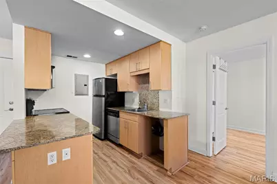 5696 Kingsbury Avenue #107, Saint Louis, MO 63112 - Photo 4