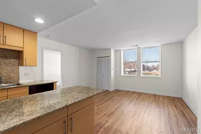 5696 Kingsbury Avenue #107, Saint Louis, MO 63112 - Photo 2
