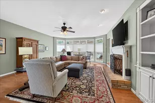 2603 Stonebriar Ridge Ct, Chesterfield, MO 63017 - Photo 2