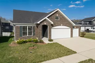 689 Fox Creek Dr, Fenton, MO 63026 - Photo 2