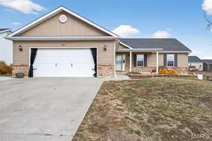 101 Kensington Palace Dr, Troy, MO 63379 - Photo 1