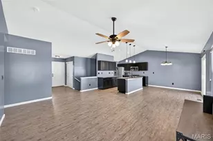 101 Kensington Palace Dr, Troy, MO 63379 - Photo 10