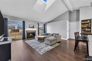 1108 Mendoza Dr, Saint Peters, MO 63376 - Photo 4