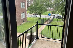 5841 Cabanne, Saint Louis, MO 63112 - Photo 4