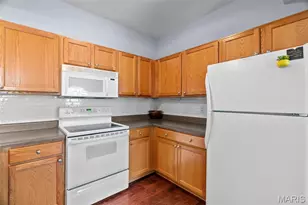 1239 Gardens Circle Dr, Saint Louis, MO 63125 - Photo 20