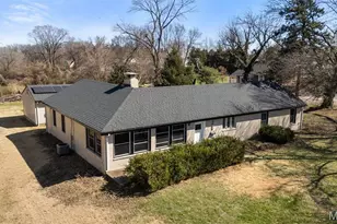 3666 McKibbon Rd, Saint Louis, MO 63114 - Photo 2