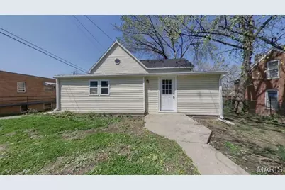 807 Broadway, Jefferson City, MO 65101 - Photo 2