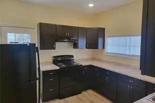 325 Redmond Ave, Ferguson, MO 63135 - Photo 10