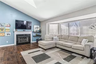 6835 Bear Creek Dr, Saint Louis, MO 63129 - Photo 14