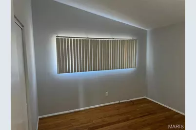 1315 Thrush Lane, Florissant, MO 63031 - Photo 8