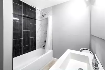 8900 Moritz Avenue, Saint Louis, MO 63144 - Photo 14