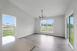 2304 Fernau Ct, Florissant, MO 63031 - Photo 10