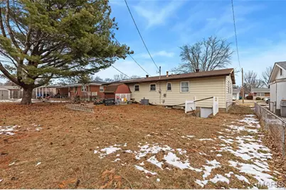 744 Mary Jo Lane, Hazelwood, MO 63042 - Photo 4