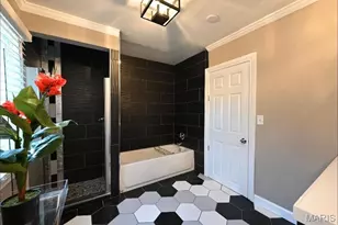 8834 Blewett Ave, Jennings, MO 63136 - Photo 6