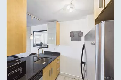 210 N 17th Street #707, Saint Louis, MO 63103 - Photo 2