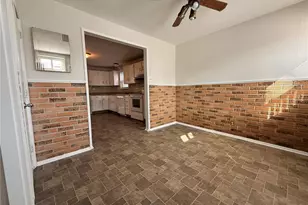 4552 Ray Ave, Saint Louis, MO 63116 - Photo 10