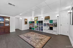 10520 Hackamore Ln, Saint Louis, MO 63128 - Photo 42