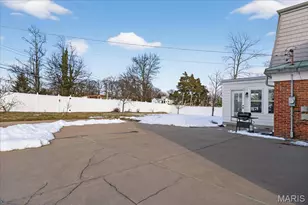 10520 Hackamore Ln, Saint Louis, MO 63128 - Photo 50