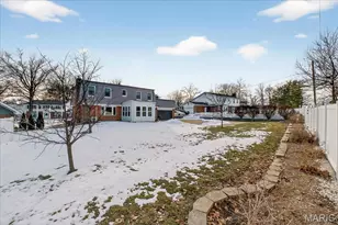 10520 Hackamore Ln, Saint Louis, MO 63128 - Photo 54