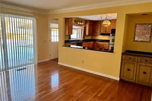 890 Meadowgrass Dr, Florissant, MO 63033 - Photo 6