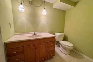 890 Meadowgrass Dr, Florissant, MO 63033 - Photo 20