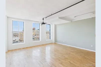 1501 Locust Street #1002, Saint Louis, MO 63103 - Photo 4