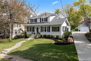 451 W Jackson Rd, Webster Groves, MO 63119 - Photo 2