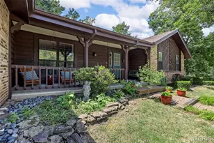 21 Ravenwood Ct, Lake Saint Louis, MO 63367 - Photo 2