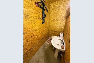 5596 Shelby 336, Shelbina, MO 63468 - Photo 18