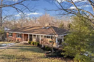 419 Gabriel Dr, Kirkwood, MO 63122 - Photo 2