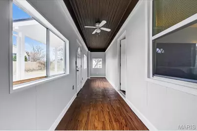 9533 Gentry Avenue, Saint Louis, MO 63125 - Photo 2