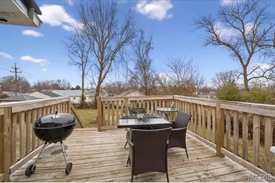 9533 Gentry Avenue, Saint Louis, MO 63125 - Photo 18