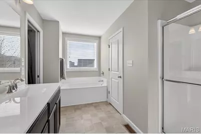 1001 Kilderkin Way, Saint Charles, MO 63301 - Photo 18