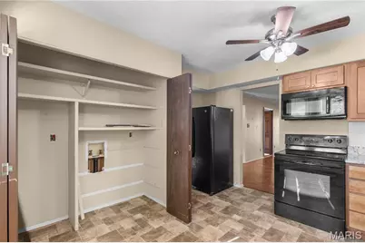 1341 Snapdragon Court, Saint Louis, MO 63146 - Photo 18