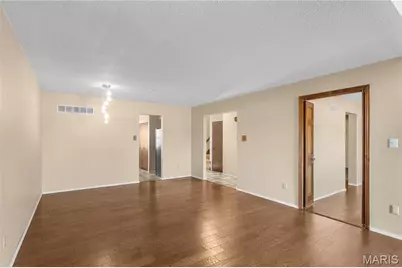 1341 Snapdragon Court, Saint Louis, MO 63146 - Photo 14