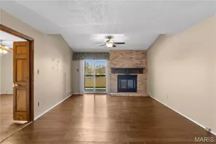 1341 Snapdragon Ct, Saint Louis, MO 63146 - Photo 2