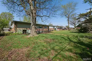 1680 Horseshoe Dr, Florissant, MO 63033 - Photo 18