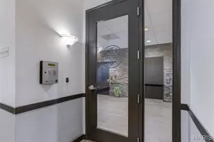 200 S Kirkwood Rd, Kirkwood, MO 63122 - Photo 6